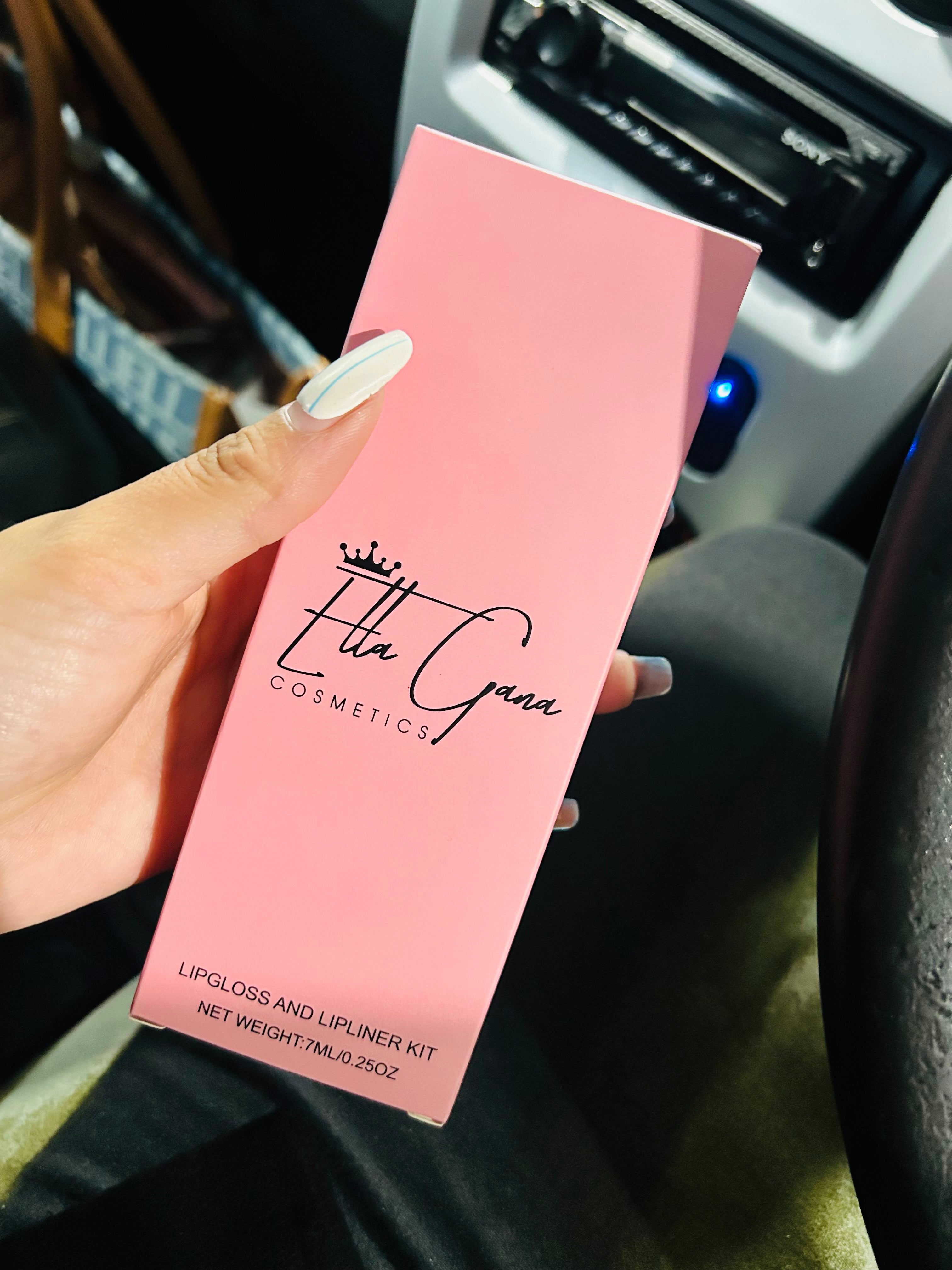 Bumble Lipgloss kit (lipliner included)