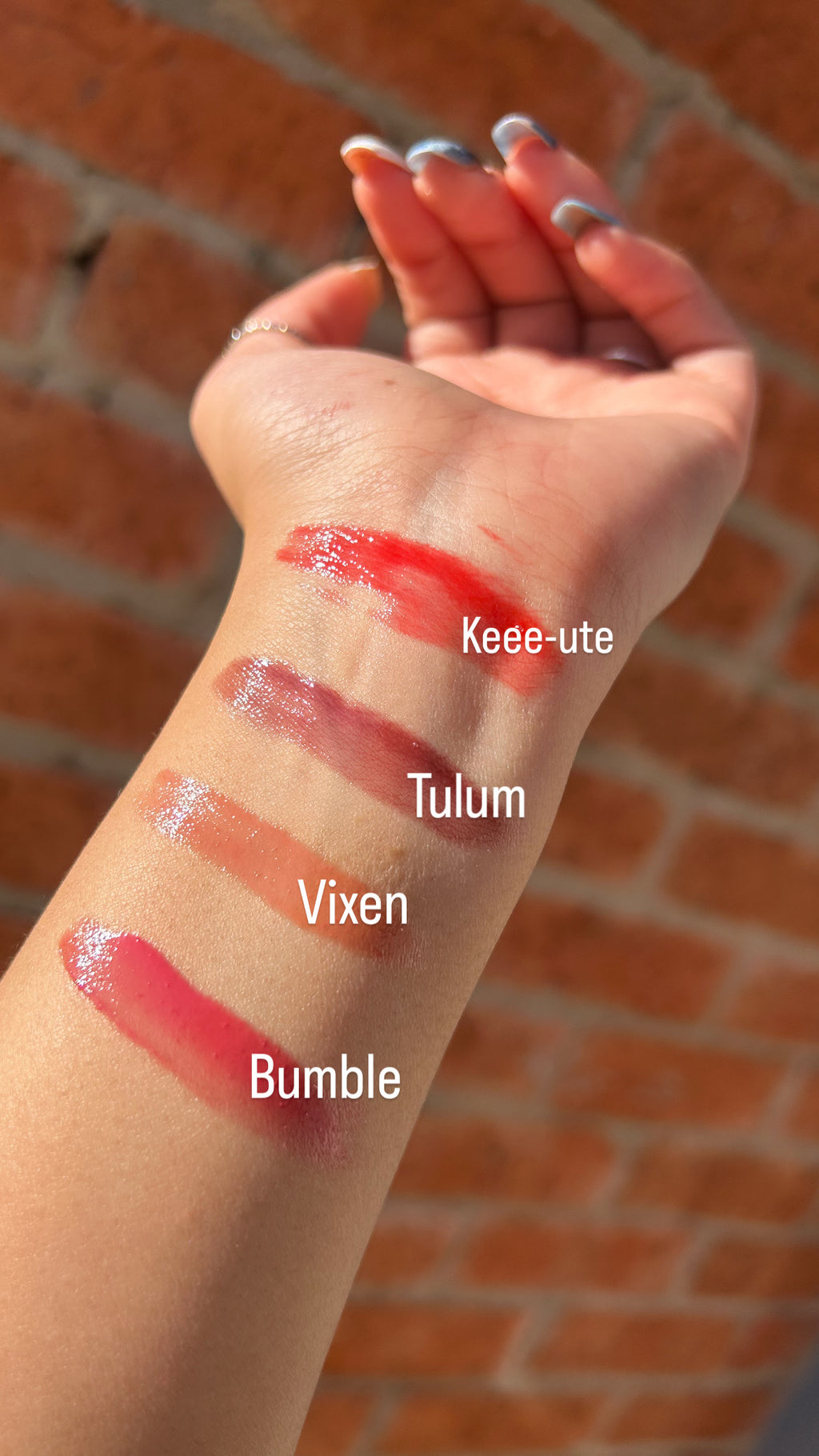 Keee-ute Lipgloss kit(lipliner included)