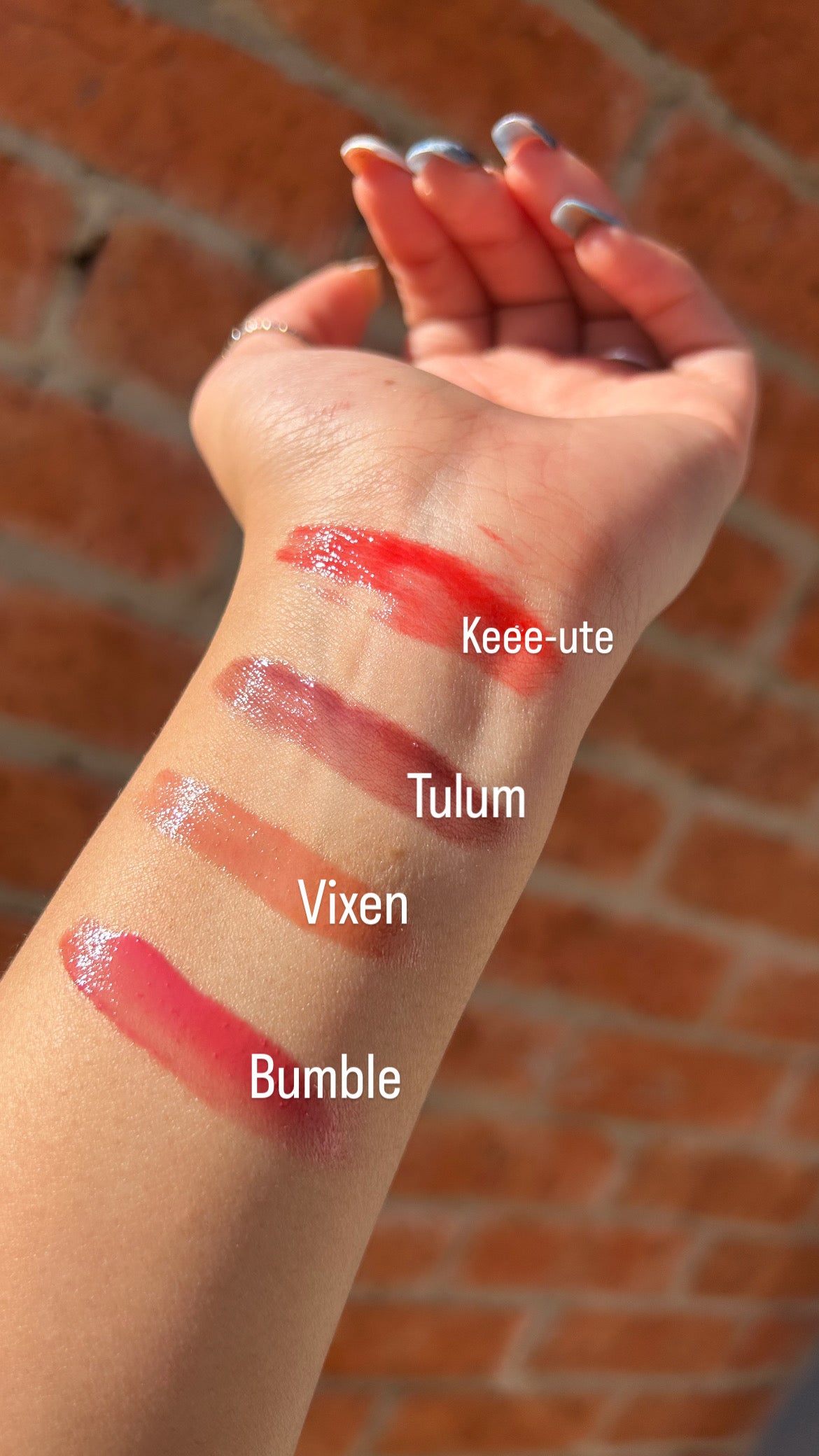 Bumble Lipgloss kit (lipliner included)