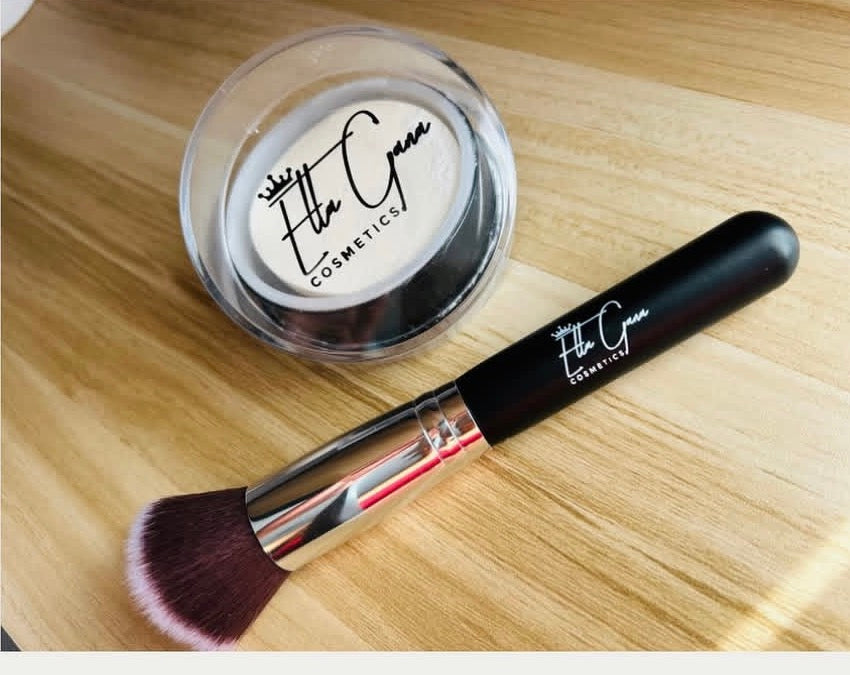 Combo:Loose setting powder + Dual brush